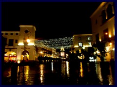 Guatemala City by night - Paseo Cayala 04